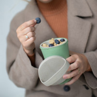 Vorschau: Koziol BUDDY 700 ml Snackpot mit Einsatz und Deckel Vorschau: Koziol BUDDY 700 ml Snackpot mit Einsatz und Deckel