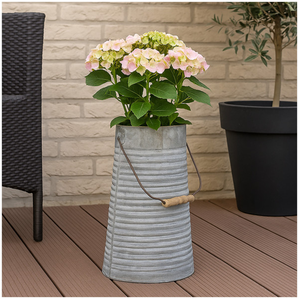 HTI-Living Cottage Deko für Garten und Terrasse Pflanzgefäß aus Metall mit Henkel